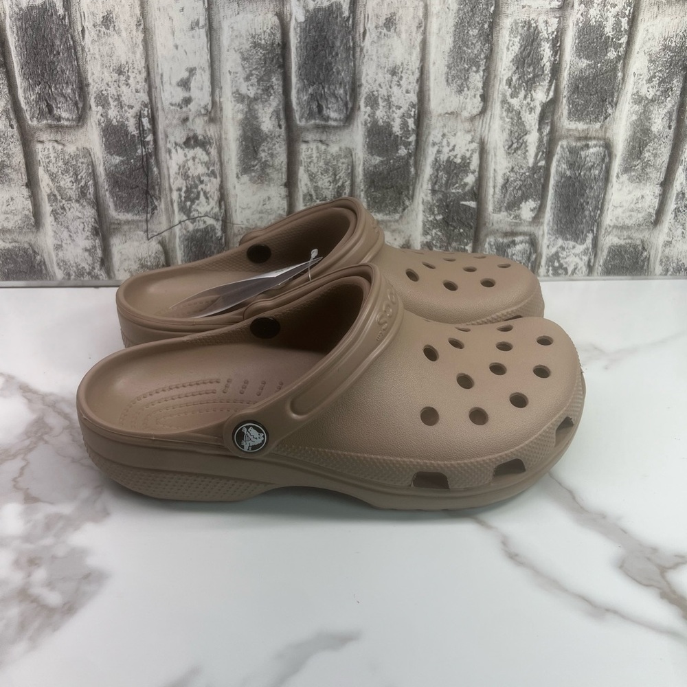 Crocs Classic Men's size 4/Women's 6 Brown Clog Sandals